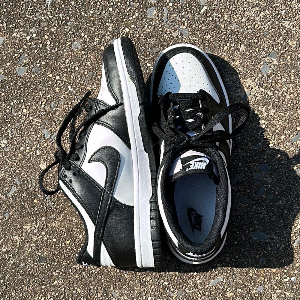 Nike panda dunks